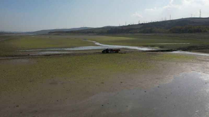 Kuruma noktasına gelen Sazlıdere Barajı’na su ilave ettiler